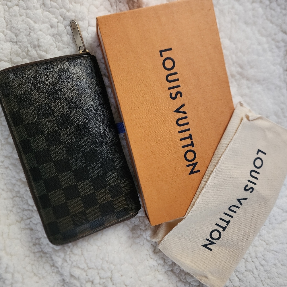 Louis Vuitton wallet